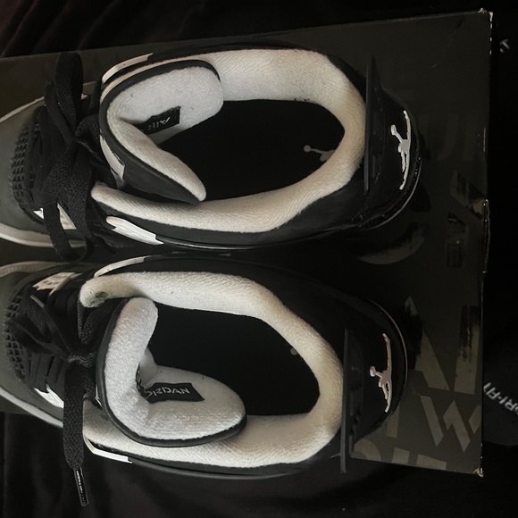 Jordan 4 Fear - Picture 5 of 7